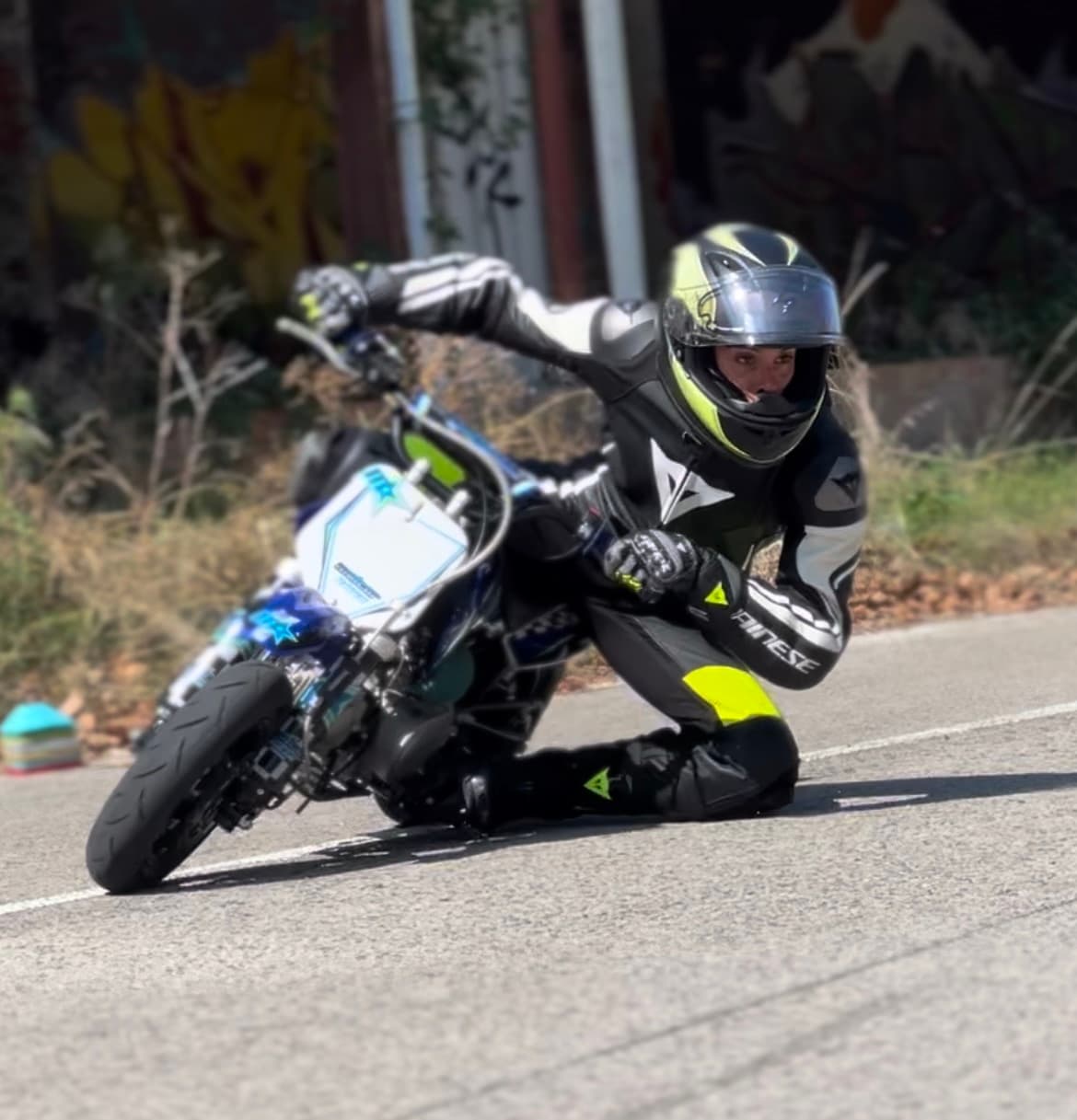 Circuito (Asfalto) - Escuela de motociclismo